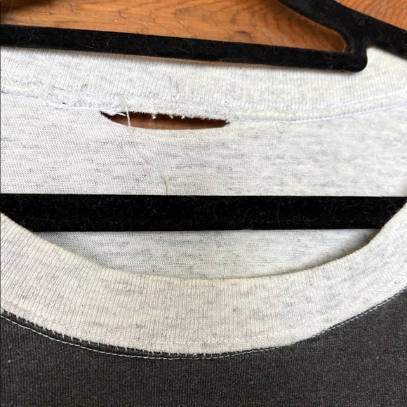 1990’S LEVI’S T-Shirt - Picture 5 of 9